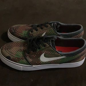 Nike Stefan Janoski skateboard shoe